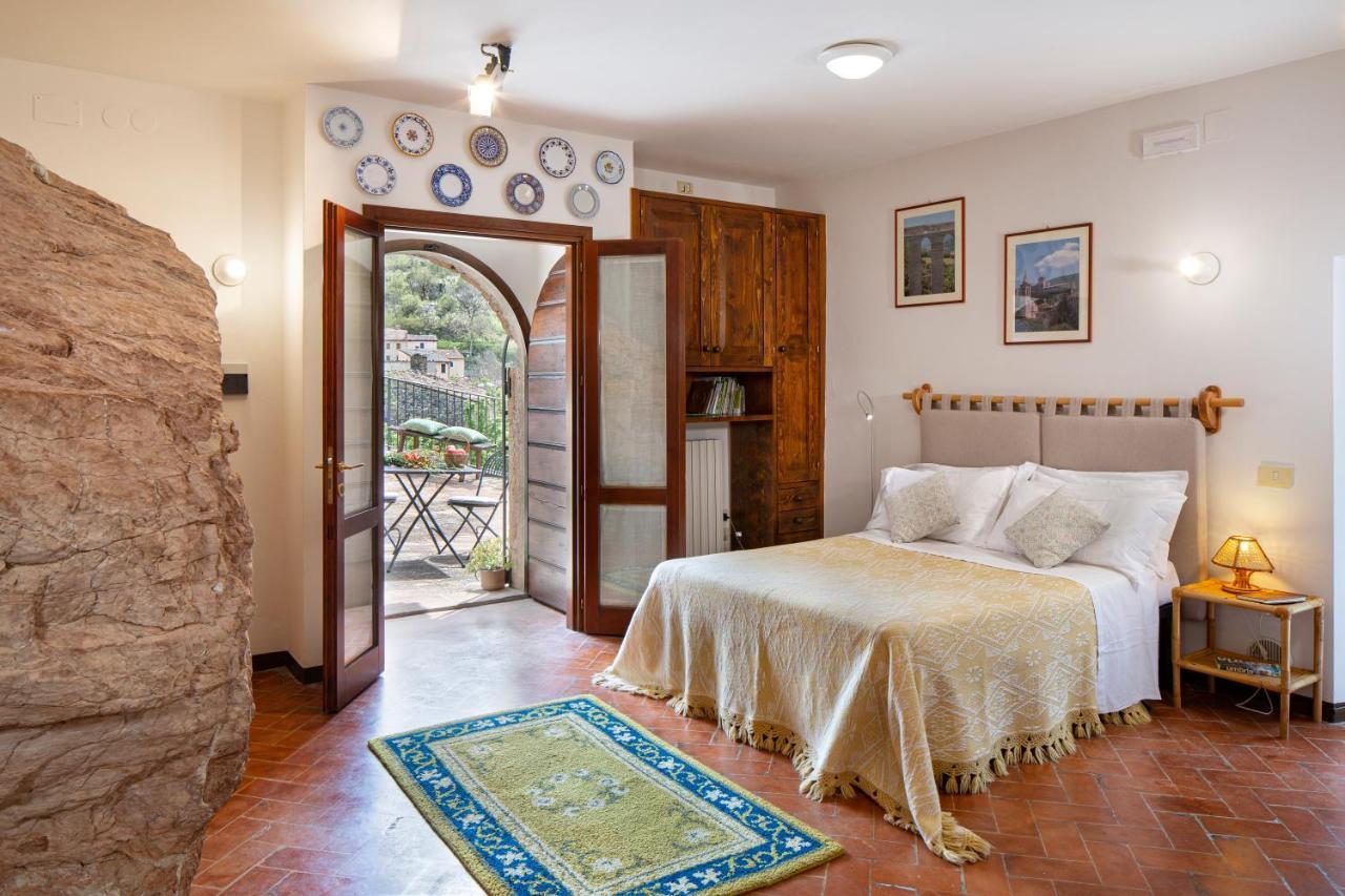 Residence Menotre Rasiglia Ngoại thất bức ảnh